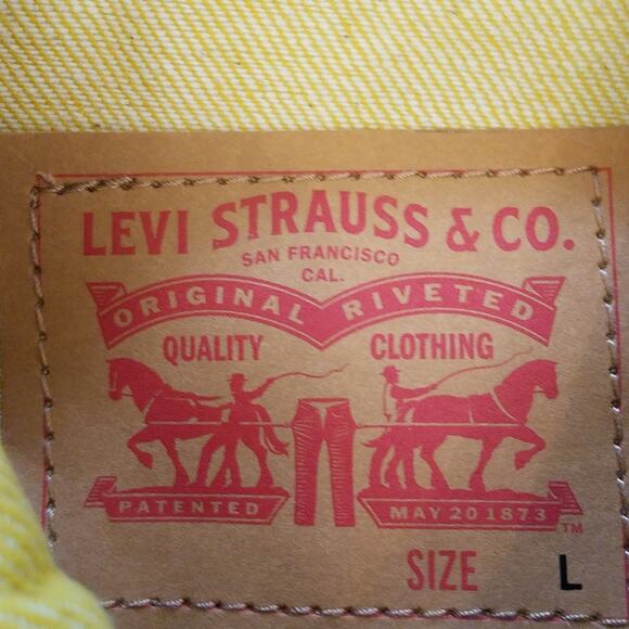 Levi's Yellow Gold Denim Jean Trucker Vest NWT Boys Large or Women's Size Medium - Picture 2 of 4
